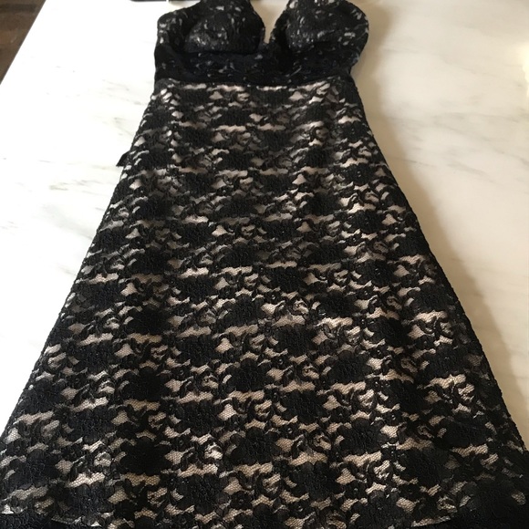 Black Lace Halter Dress Size 4 - Picture 5 of 8